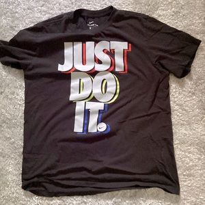 Nike shirt used like new large